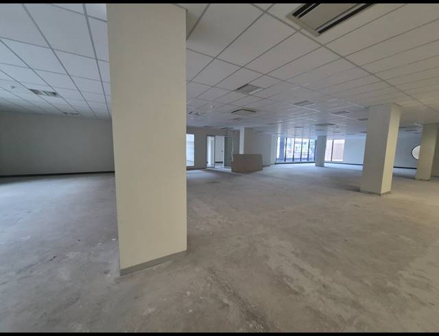 2,245M² OFFICE TO LET IN PARKTOWN